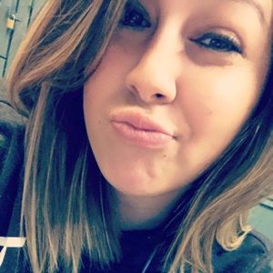 Meet your Posher, Felicia